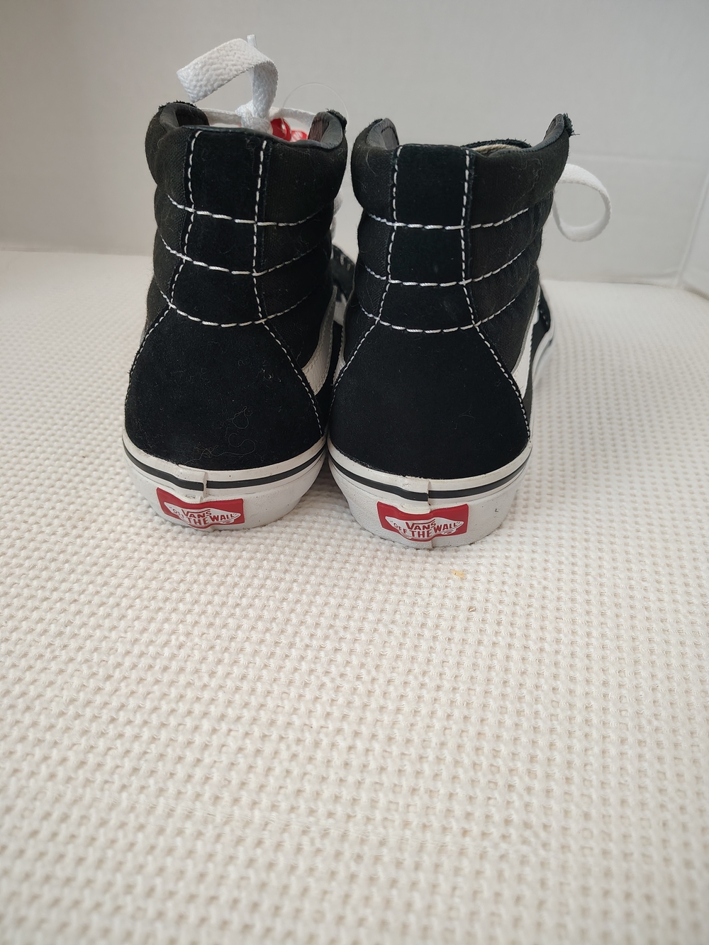 Vans Black and White High-Top Skate Sneakers Size 6.5 - Picture 3 of 7